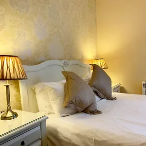 Hotel The Crescent
